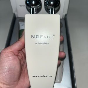 Nu Face Toning Device